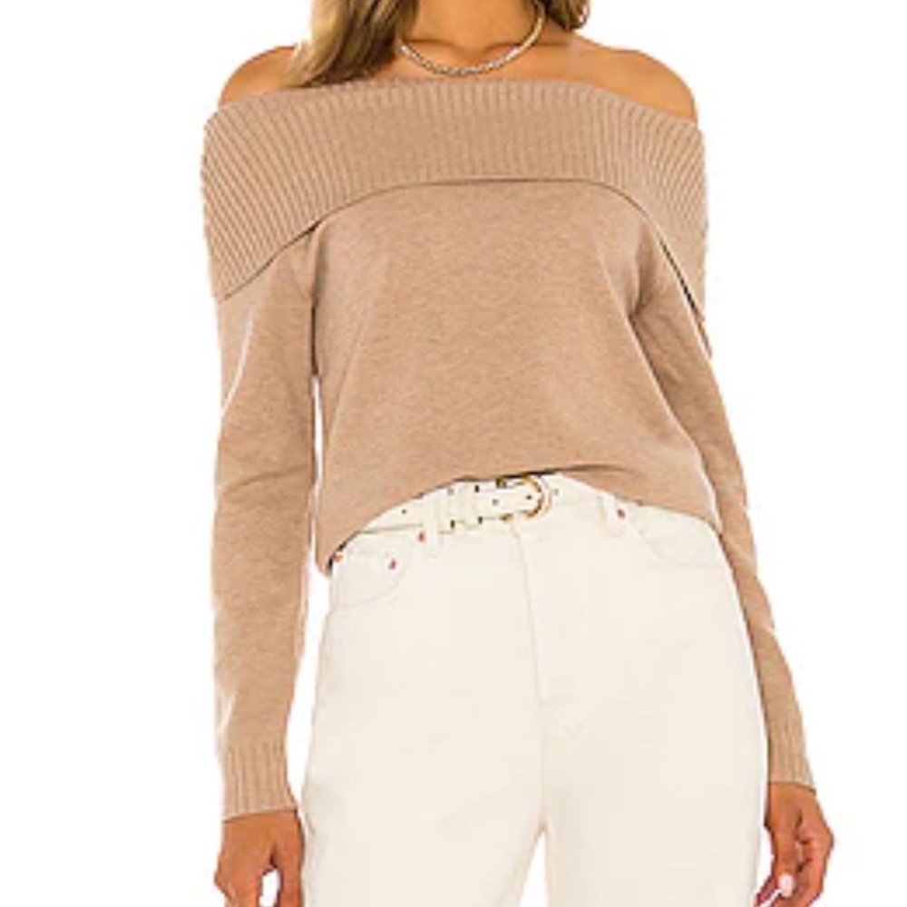 Hazel Sweater in Latte
HEARTLOOM